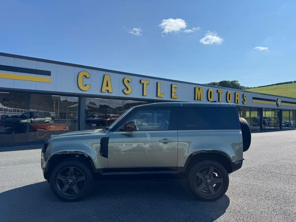 Land Rover Defender 3L X-dynamic Se DC72LSD Green #3
