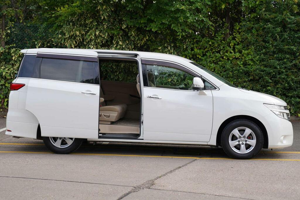 Nissan Elgrand Mpv 2.5 Xg 4Wd 8 Seats 201111 White #3