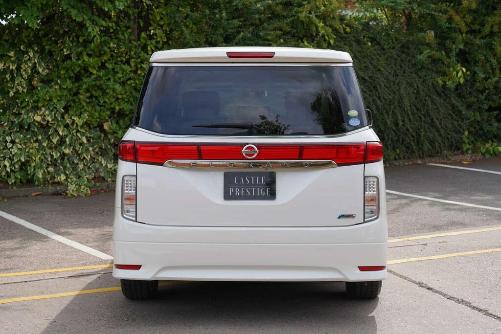 Nissan Elgrand Mpv 2.5 Xg 4Wd 8 Seats 201111 White #6