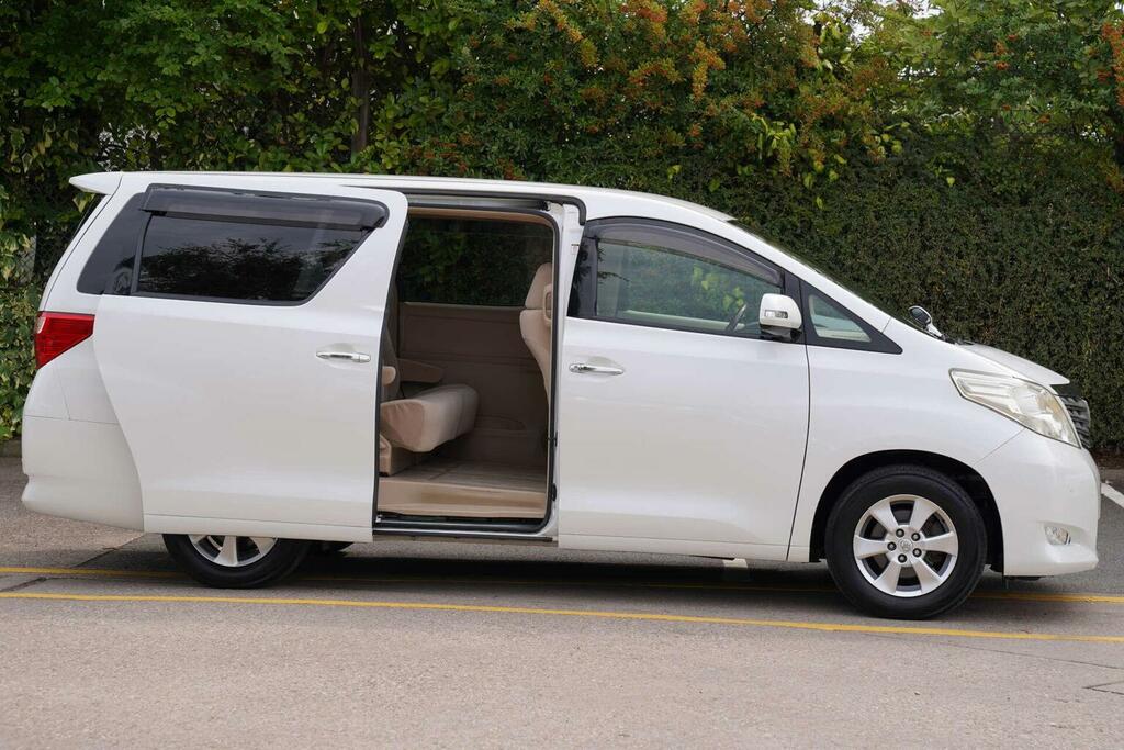 Toyota Alphard Mpv 2.4 240 X 8 Seats 201010 White #3