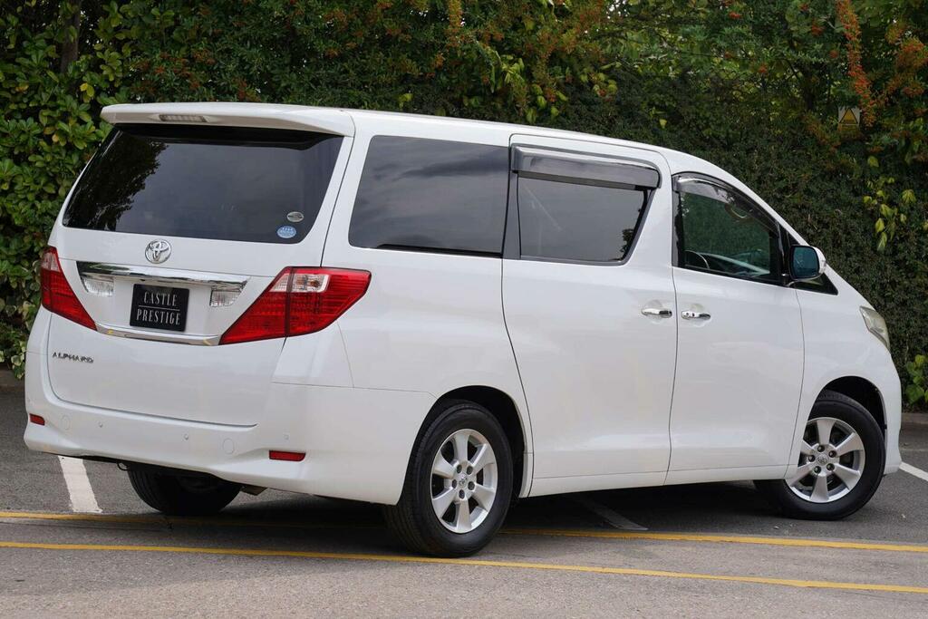 Toyota Alphard Mpv 2.4 240 X 8 Seats 201010 White #4