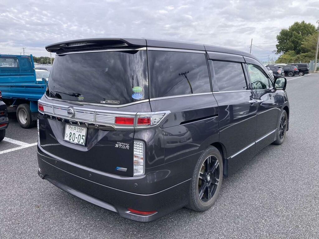 Nissan Elgrand Mpv 3.5 V6 Highway Star Premium 4Wd 7 Seats 2 Grey #3