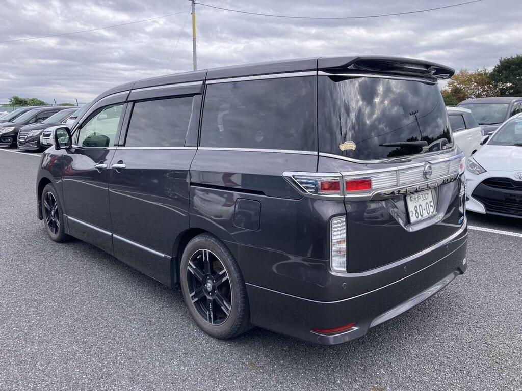 Nissan Elgrand Mpv 3.5 V6 Highway Star Premium 4Wd 7 Seats 2 Grey #5