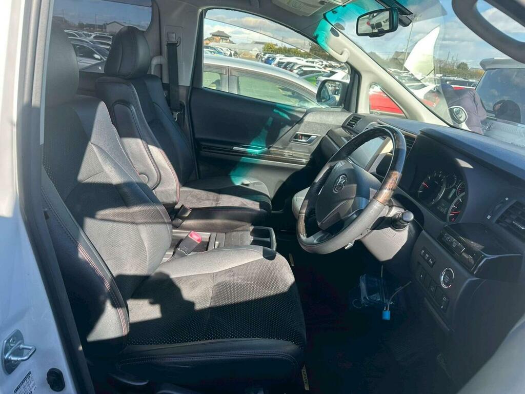 Toyota Vellfire Mpv 2.4 Golden Eyes 2 7 Seats 201464 White #5