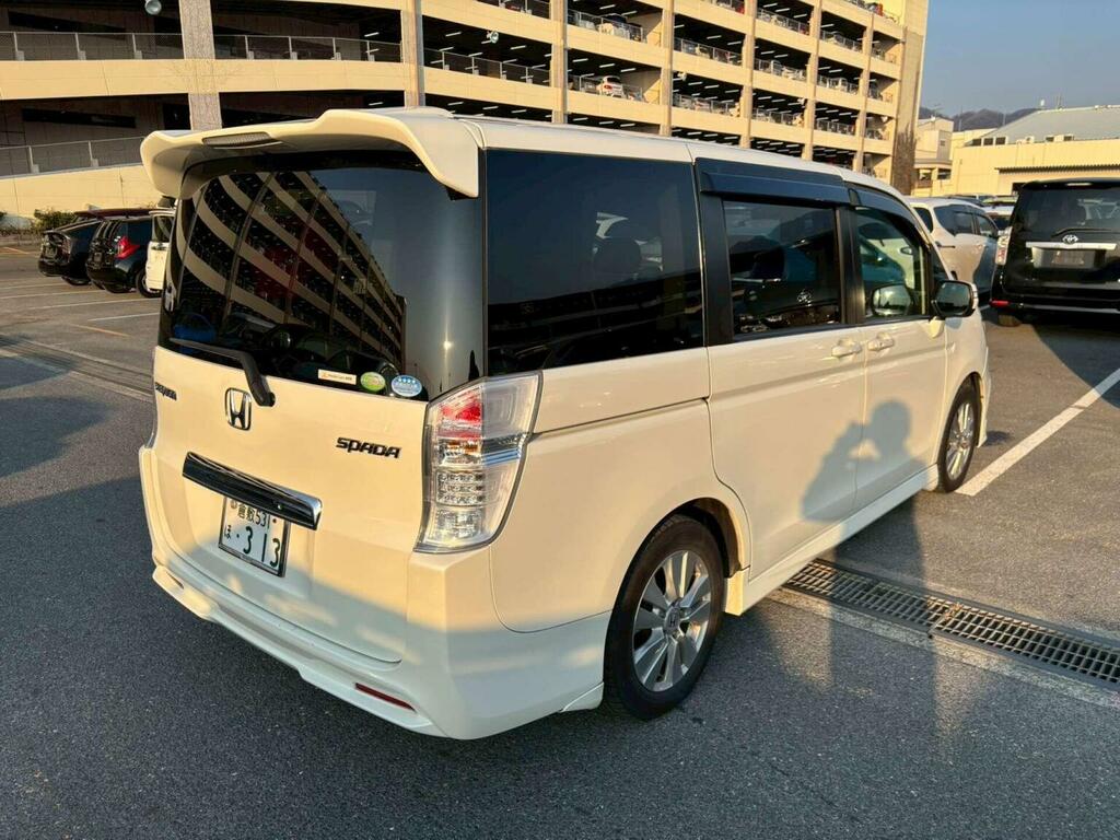 Honda StepWagon Mpv 2.0 Spada Z 7 Seats 201160 White #2