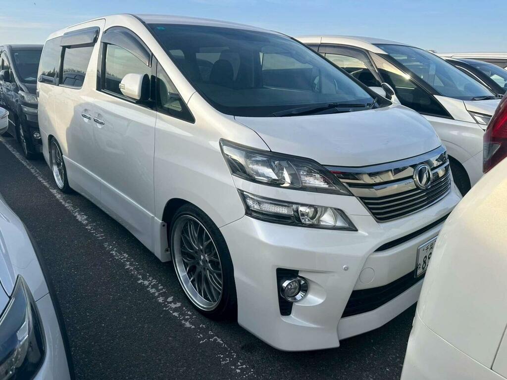 Toyota Vellfire Mpv 2.4 Z 7 Seats 201313 White