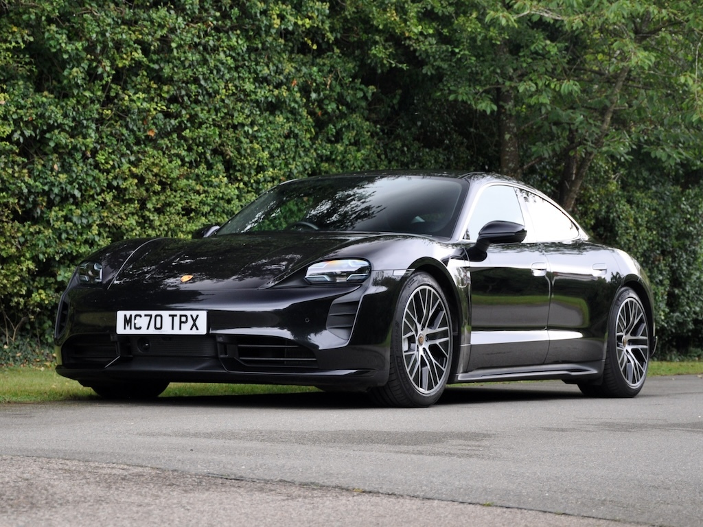 Porsche Taycan 0.0 Taycan T Coupe Black