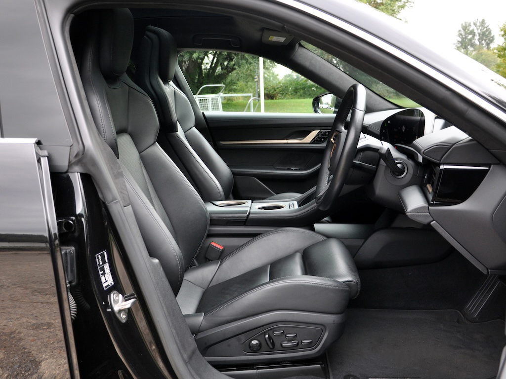 Porsche Taycan 0.0 Taycan T Coupe MC70TPX Black #3