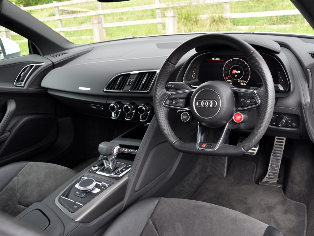Audi R8 5.2 R8 V10 Rwd Coupe Grey #2