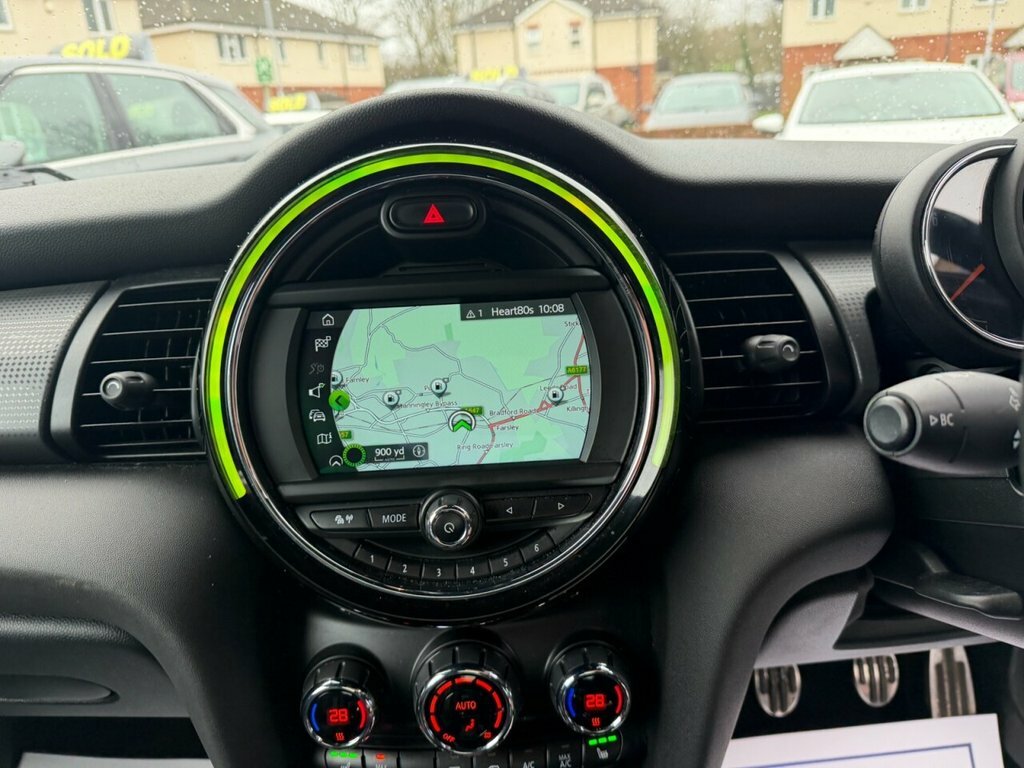 Mini Hatch 1.5L Cooper Sport CK70GXE Orange #4