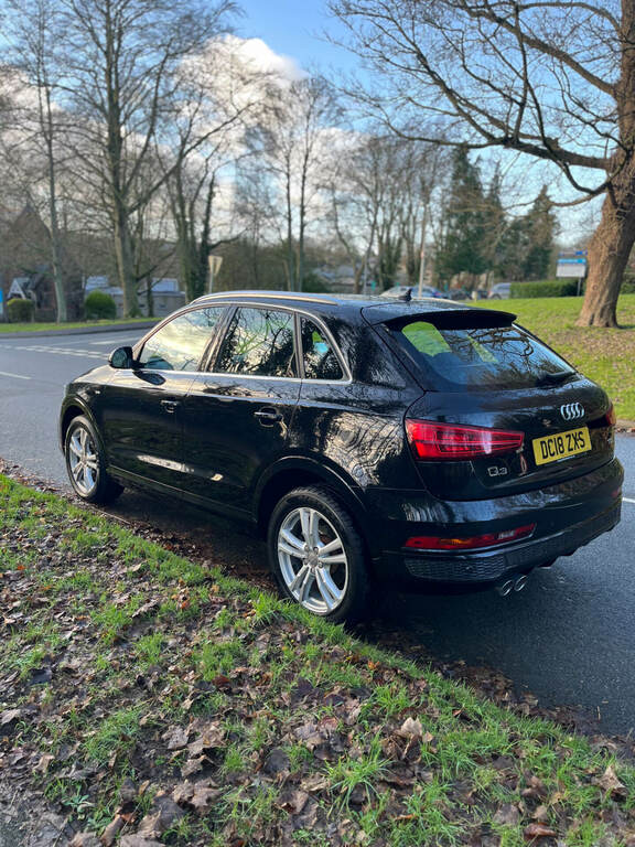 Audi Q3 2.0 Tdi S Line Edition DC18ZXS Black #2