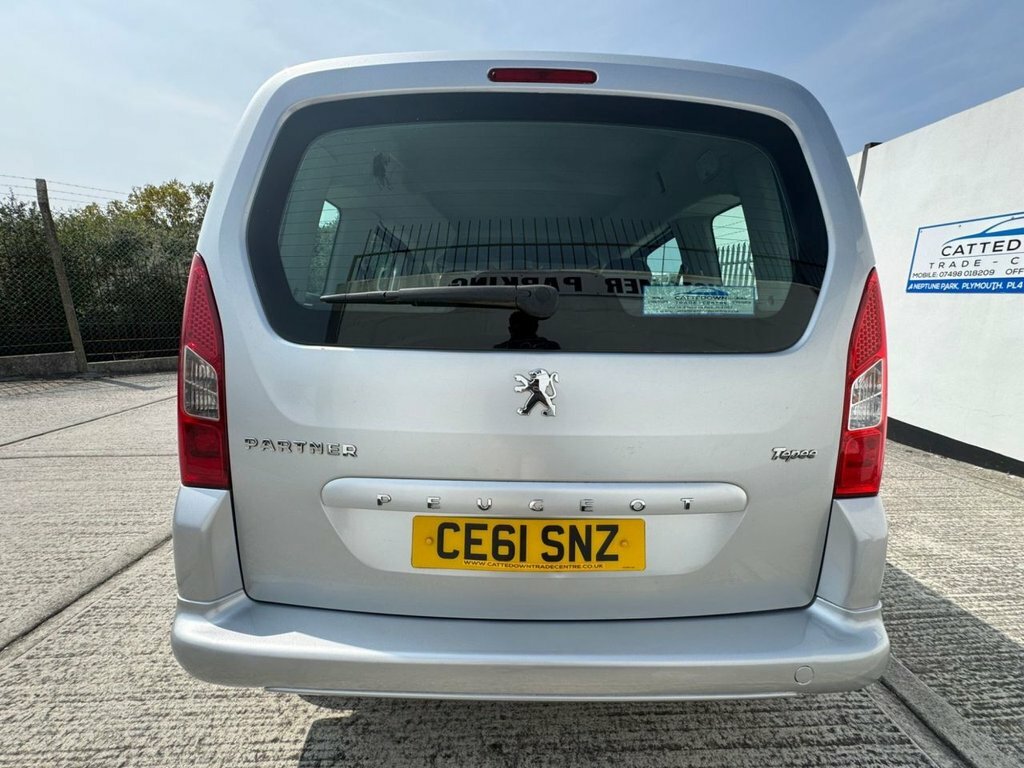 Peugeot Partner Tepee 1.6 Hdi Tepee S Mpv 139 Gkm, 7 Silver #3