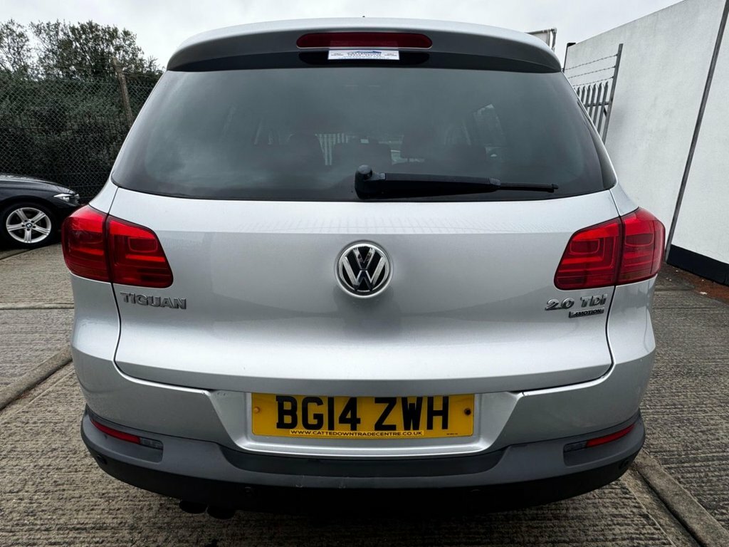Volkswagen Tiguan 2L Match BG14ZWH Silver #4