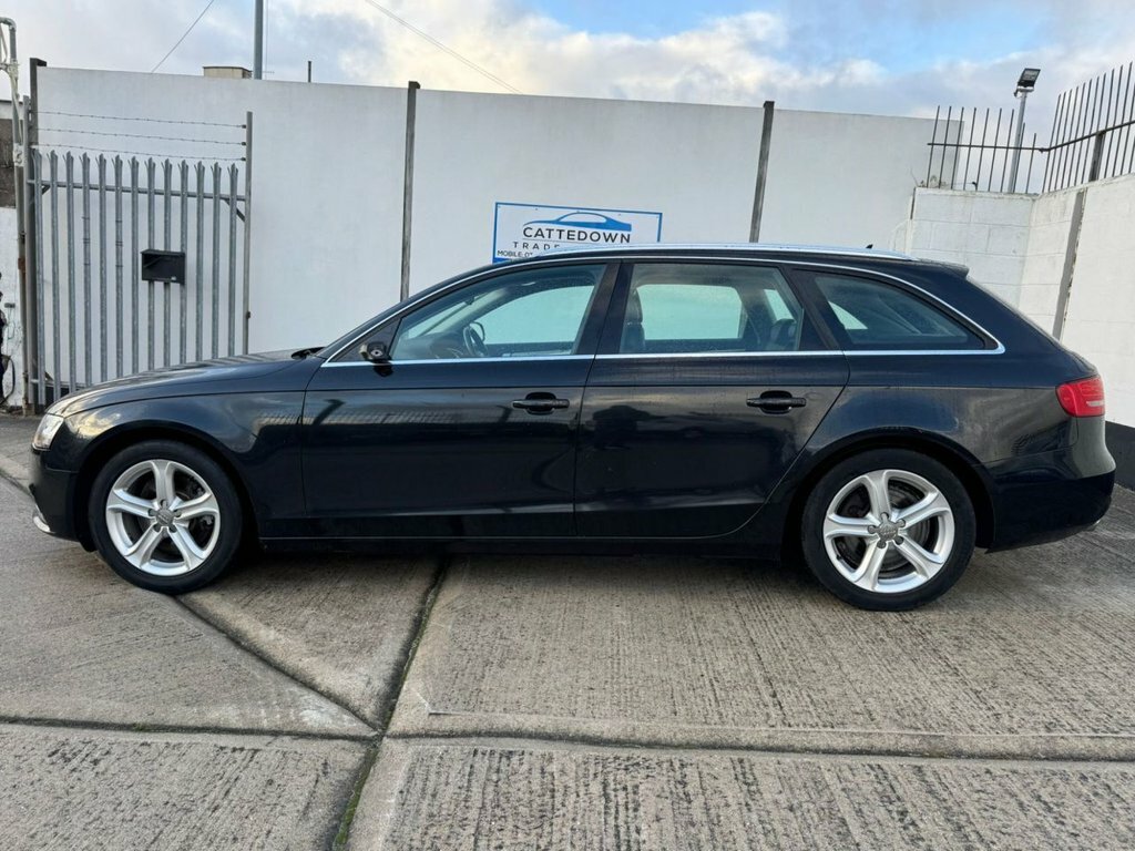 Audi A4 Avant 2L Se Technik Black #2