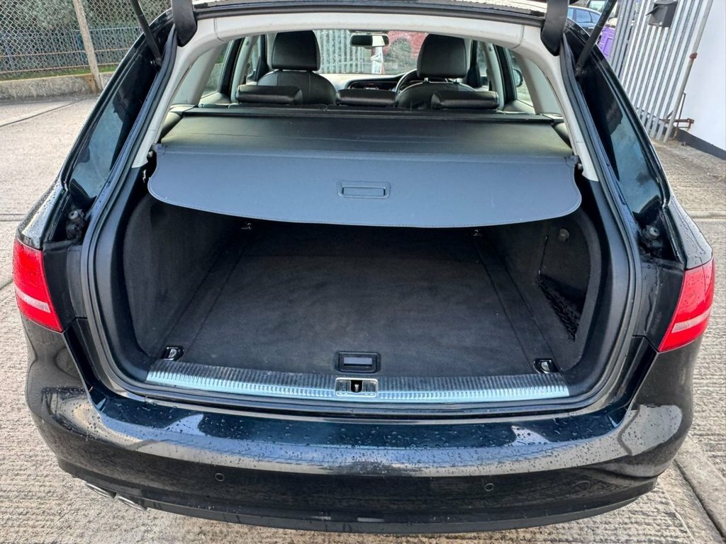 Audi A4 Avant 2L Se Technik Black #6