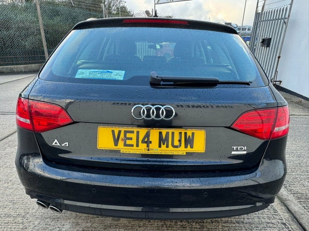 Audi A4 Avant 2L Se Technik Black #4