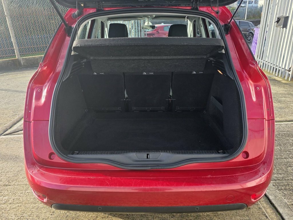 Citroen C4 Picasso 1.6L Selection DL16WUD Red #5