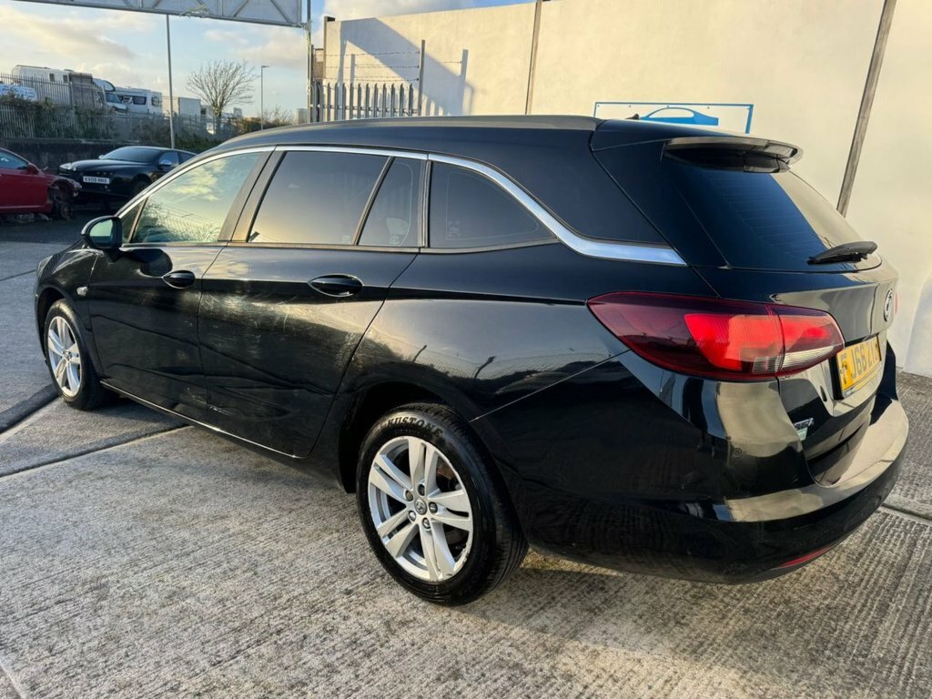 Vauxhall Astra 1.6L Design FJ66ZYB Black #3