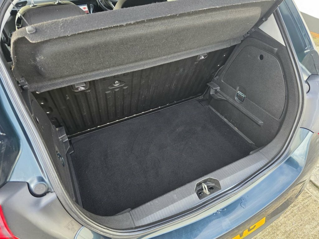 Vauxhall Corsa 1.4L Excite WL15CVC Green #6