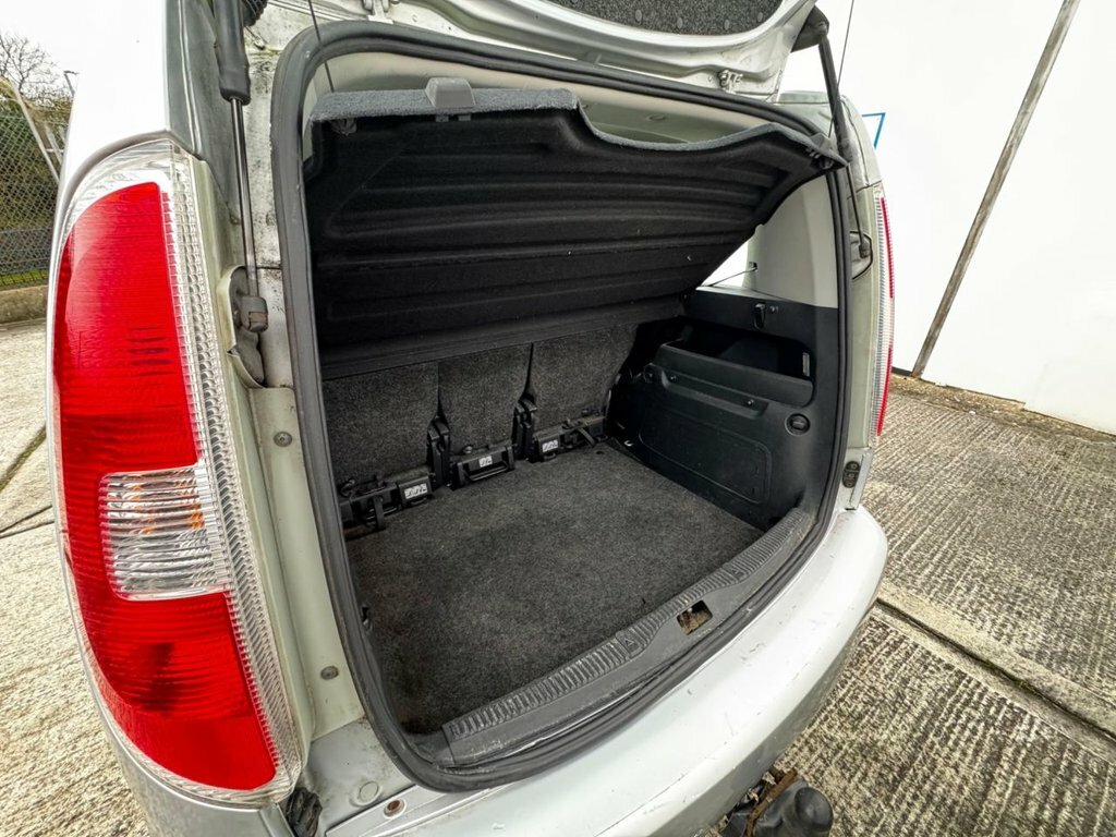 Skoda Roomster 1.2L S Silver #6