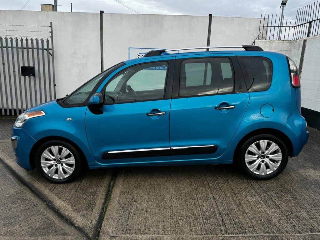 Citroen C3 Picasso 1.6L Exclusive DY63HLK Blue #2