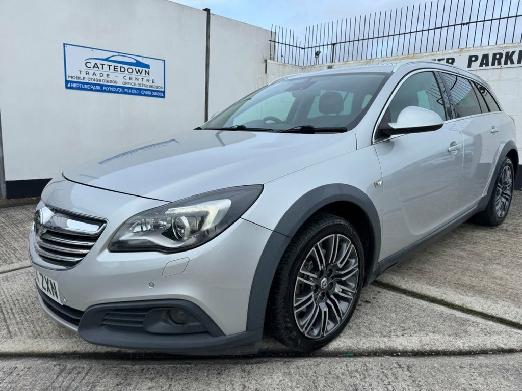 Vauxhall Insignia 2L Nav Silver