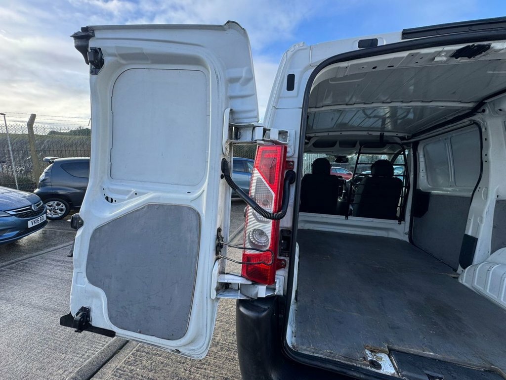Citroen Dispatch 1000 I U6021 Ulez Silver #9