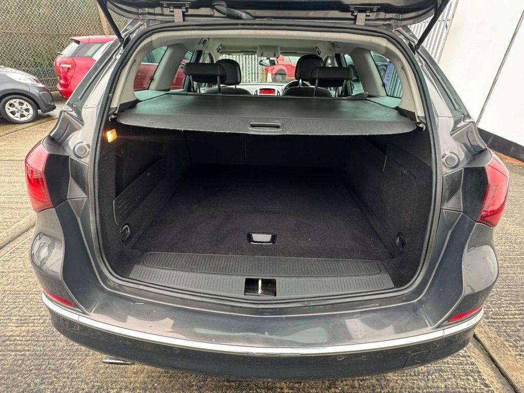Vauxhall Astra 2L Sri KN64KXJ Grey #5