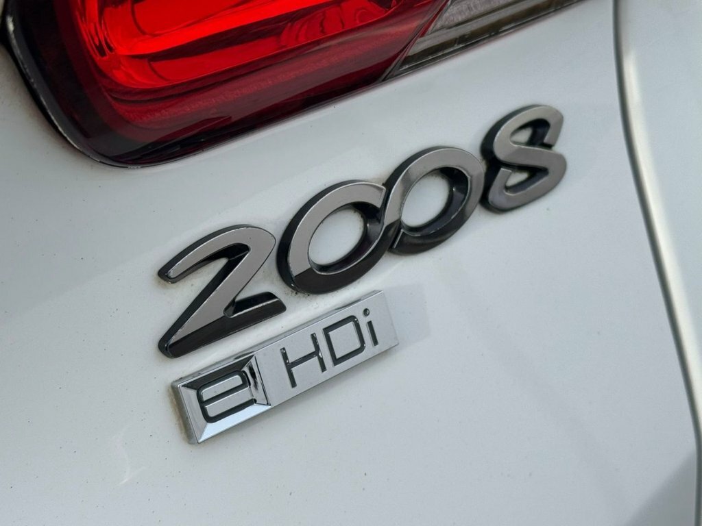 Peugeot 2008 1.6L Allure GU14OOH White #5