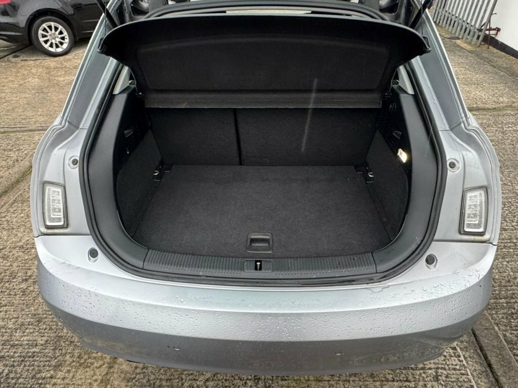 Audi A1 1.6L Se FE14GGU Silver #4