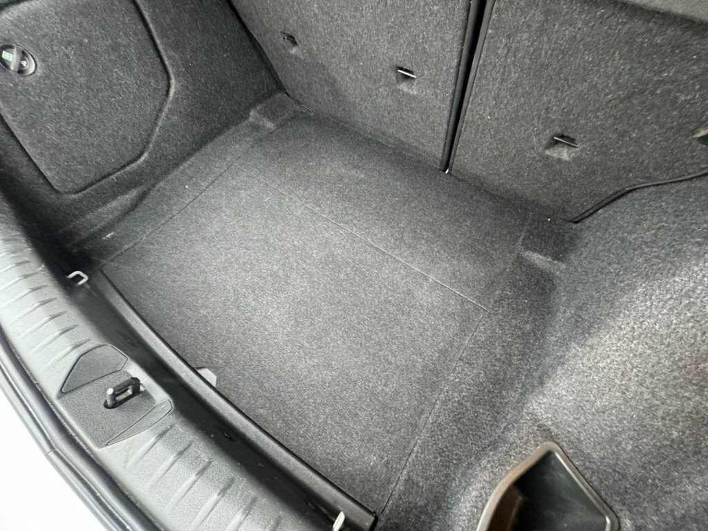 BMW 1 Series 2L Sport LR12EHP Silver #6
