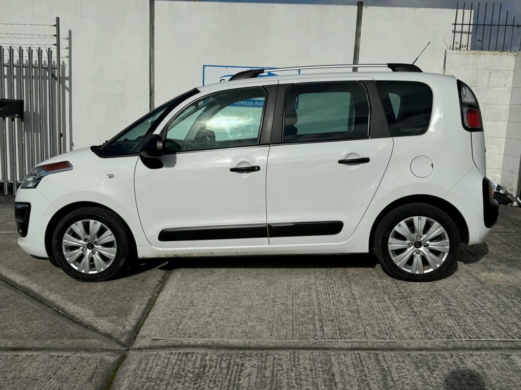Citroen C3 Picasso 1.6L Edition DY67XBD White #2