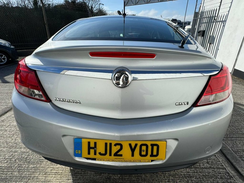 Vauxhall Insignia 2L Exclusiv Silver #4