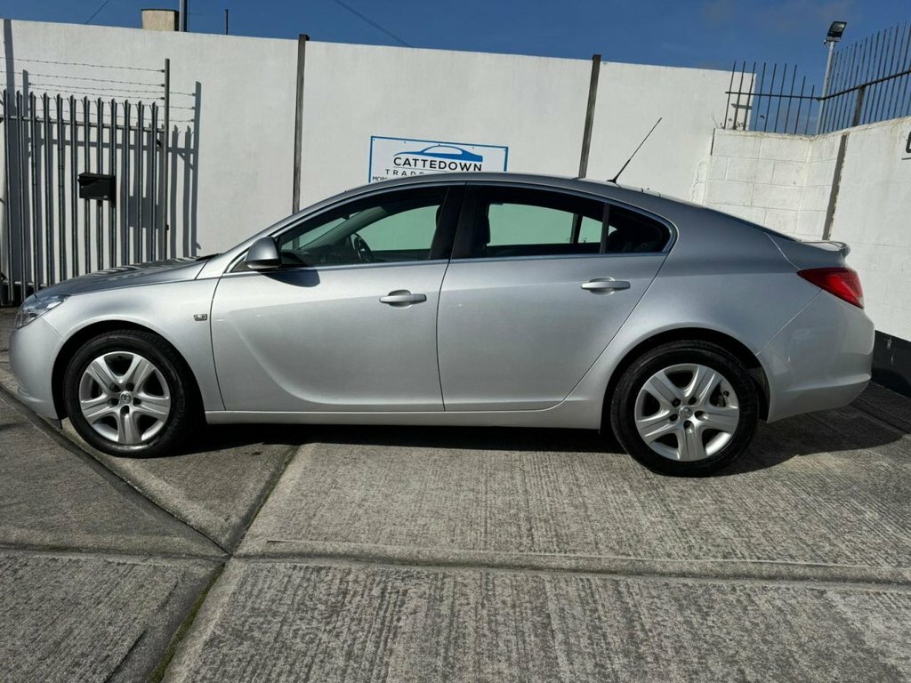 Vauxhall Insignia 2L Exclusiv Silver #2