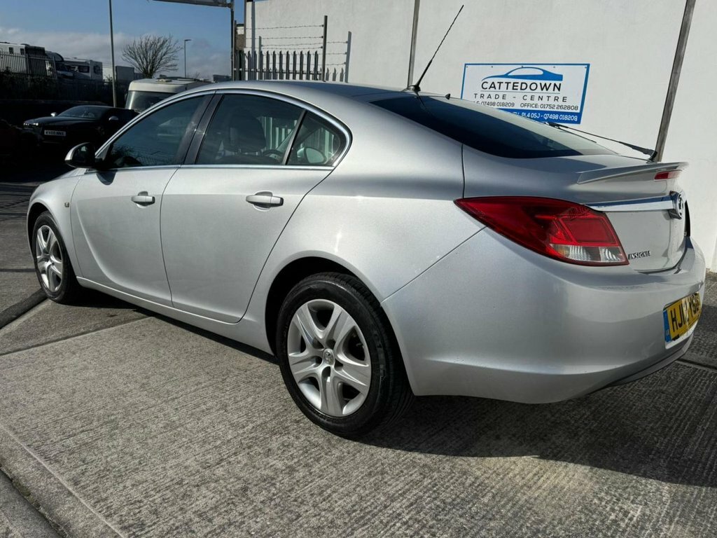 Vauxhall Insignia 2L Exclusiv Silver #3