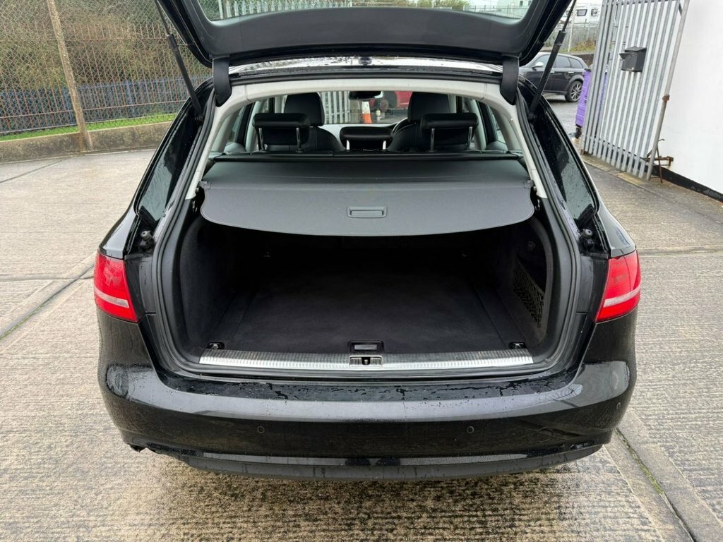 Audi A4 Avant 2L Se Technik Black #5