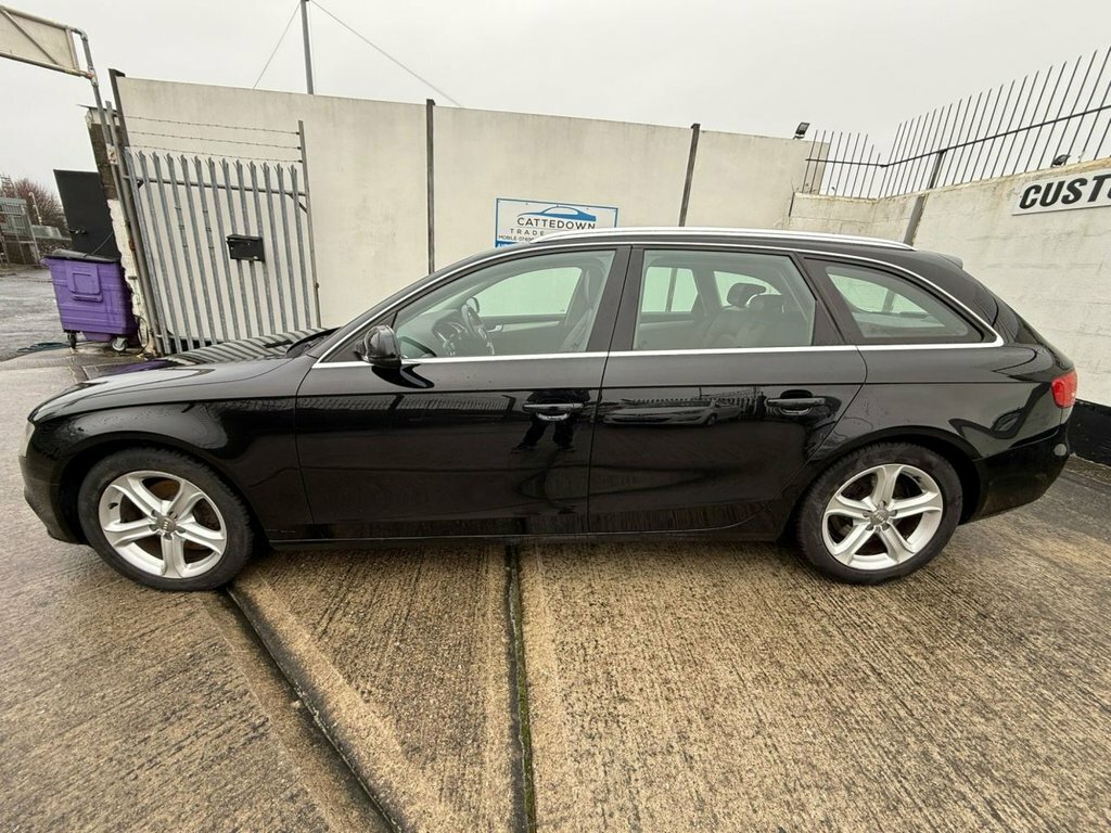 Audi A4 Avant 2L Se Technik Black #2