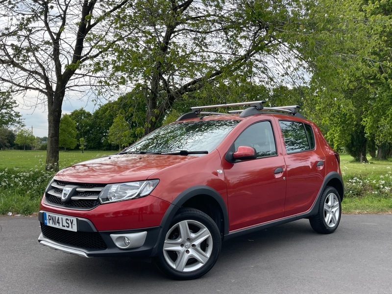 Dacia Sandero Stepway Laureate Tce Red