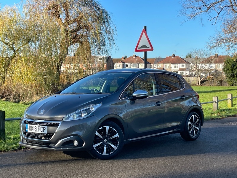 Peugeot 208 Allure Premium Grey