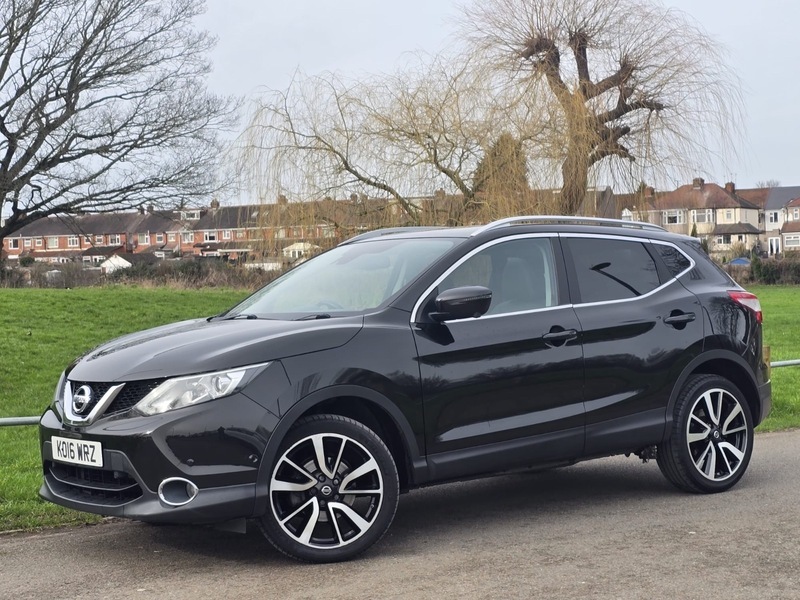 Nissan Qashqai Dci Tekna KO16WRZ Black #2