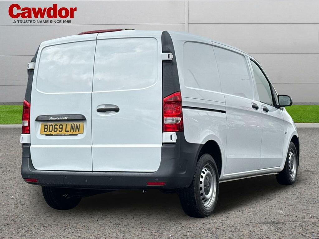 Mercedes-Benz Vito 110 Pure Cdi BD69LNN White #3