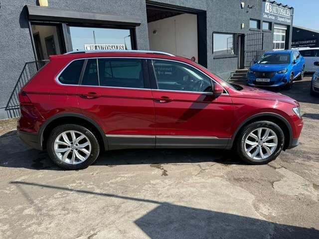 Volkswagen Tiguan 2017 2.0 Tdi Se Navigation Suv Dsg 4Mot DC17KAX Red #3