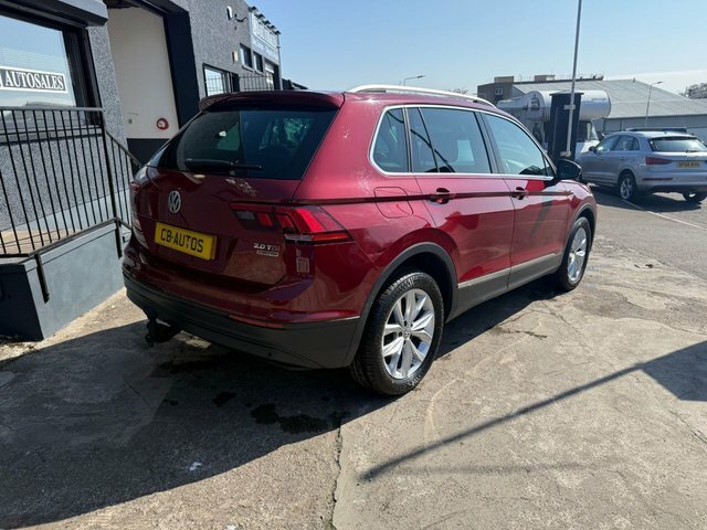 Volkswagen Tiguan 2017 2.0 Tdi Se Navigation Suv Dsg 4Mot DC17KAX Red #6