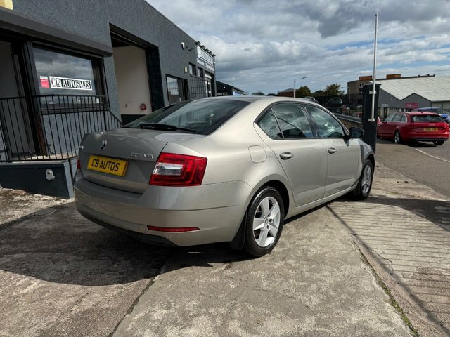 Skoda Octavia 2017 1.0 Tsi Se Hatchback Euro 6 Beige #4