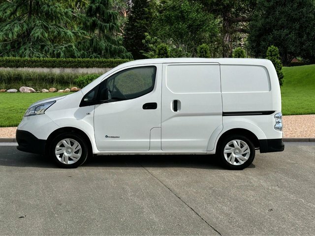 Nissan e-NV200 E Acenta 40Kw 108 Bhp White #2