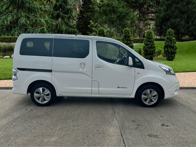 Nissan e-NV200 E Evalia Combi Wheelchair Adapted 108 Bhp White #3