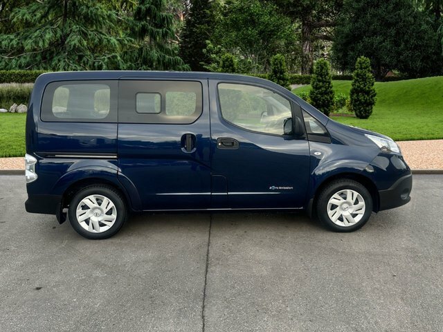 Nissan e-NV200 40Kwh Wheelchair Adapted Acenta Combi Van Double C Blue #3