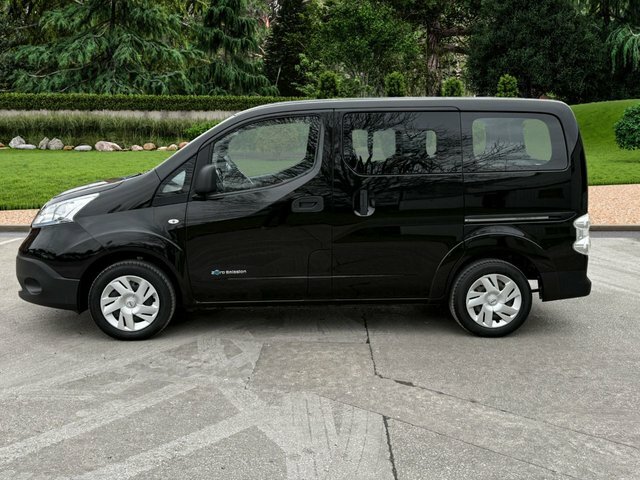 Nissan e-NV200 40Kwh Acenta Combi Van Double Cab Aut Black #2
