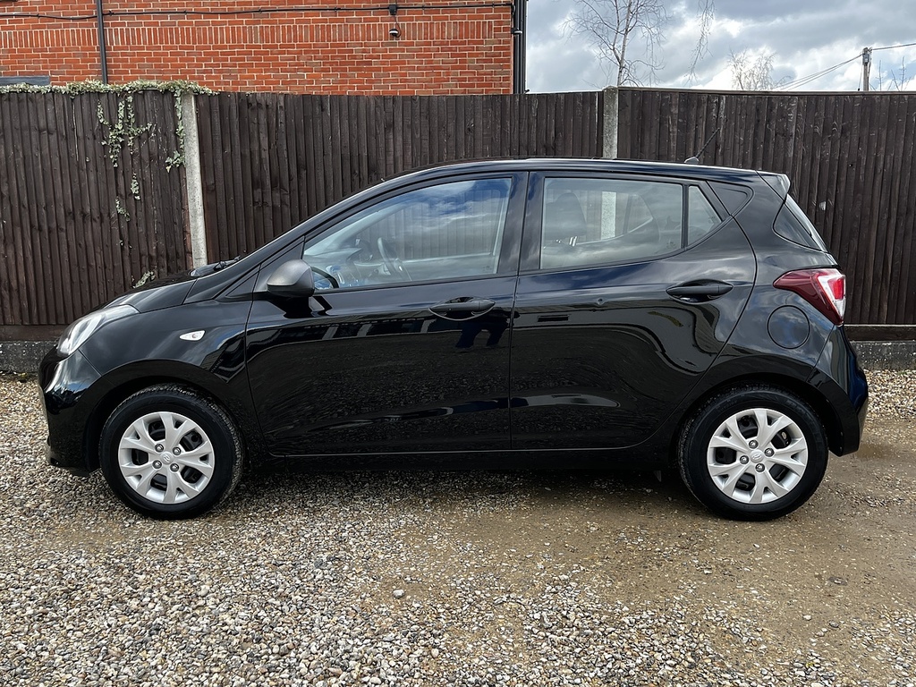 Hyundai I10 S AP67BGX Black #5