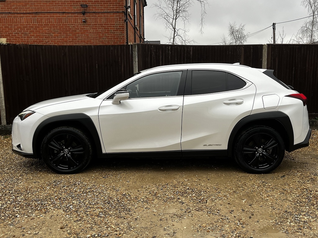 Lexus UX 300E White #5
